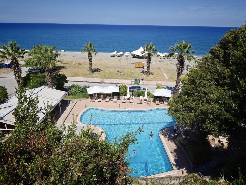 Golden Beach Hotel | Το παραθαλάσσιο ξενοδοχείο στον Αγιόκαμπο Λάρισας που θα ερωτευτείς αυτό το καλοκαίρι!