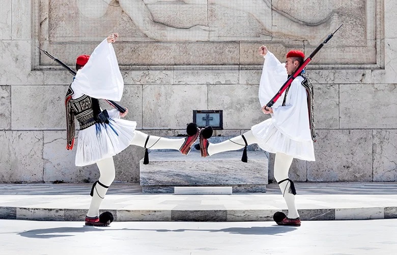 Τι συμβολίζει η φουστανέλα του Τσολιά;